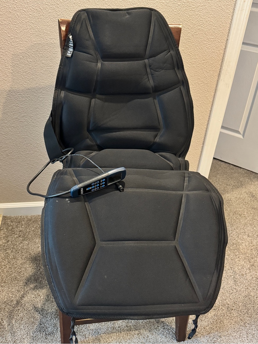 Black Quilted Full-Seat Massage Cushion with Wired Remote